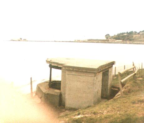 Gun Or Searchlight Emplacement Weymouth SY 687-788